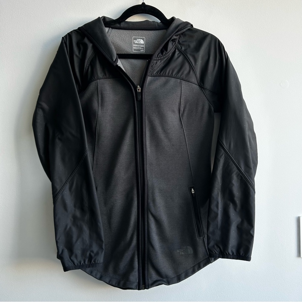 The North Face Gray and Black Spark Zip Up Jacket Pockets Size SMALL outdoor
